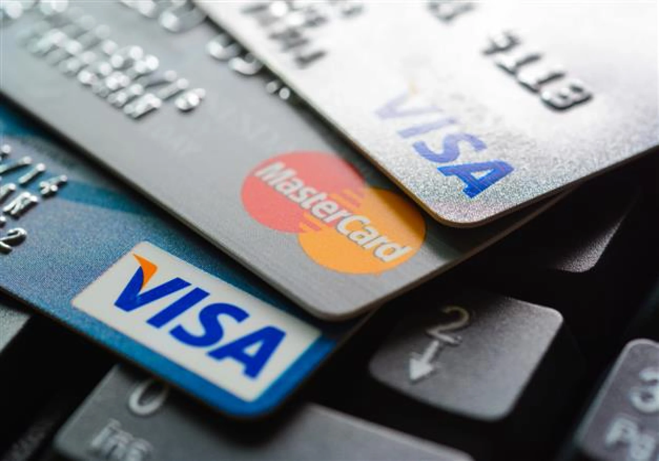 Government Mulls Tax on Overseas Credit Card Spends Above Rs 7 Lakh Government Mulls Tax on Overseas Credit Card Spends Above Rs 7 Lakh